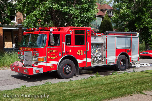 Detroit FD Fire Engine 41 Pierce Enforcer Larry Shapiro photography shapirophotography.net